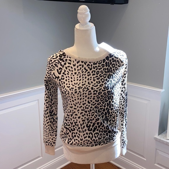 Chaser Cheetah Top - Picture 1 of 6